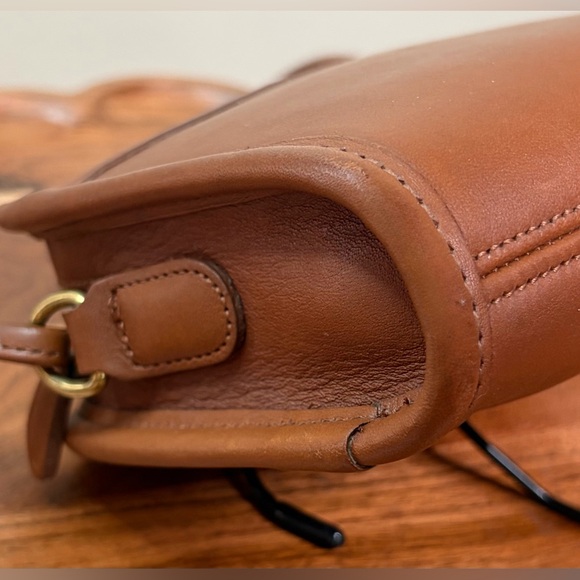 Vintage COACH Abbie British Tan Leather Crossbody 9017 - Picture 13 of 17